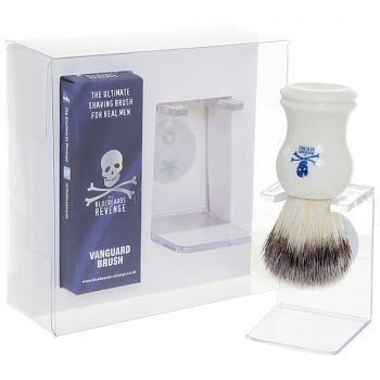 The Bluebeards Revenge �Vanguard� Synthetic Brush and Stand Gift Set