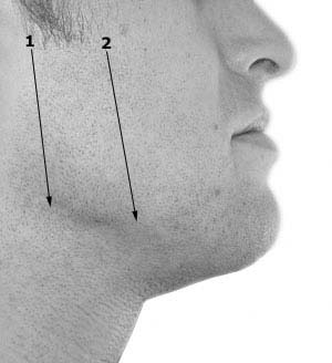 Shave like James Bond (007) – Top tips for the perfect cut throat shave straight razor demo1 Shave like James Bond (007) – Top tips for the perfect cut throat shave